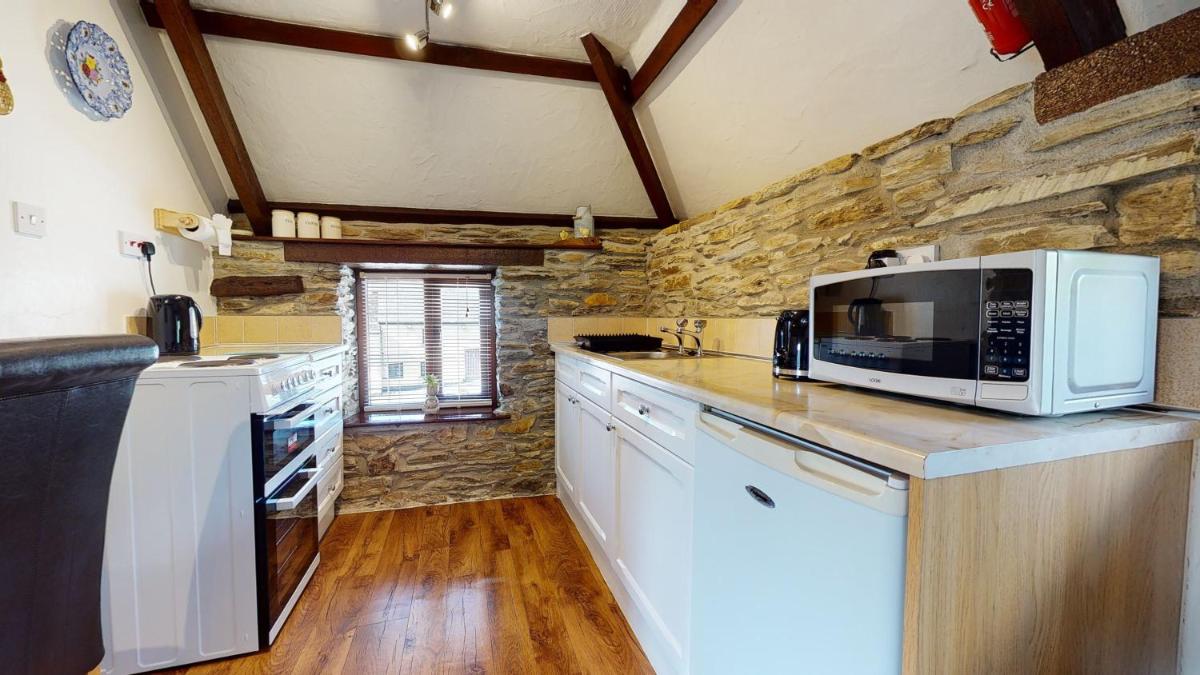 Rowan Retreat - Housity