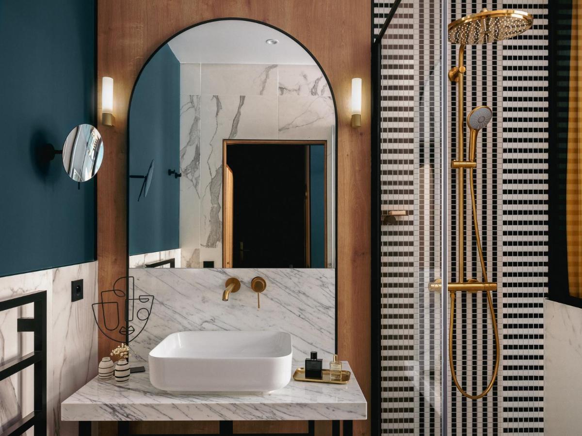 Salle de bains dans l'établissement Dandy Hotel
