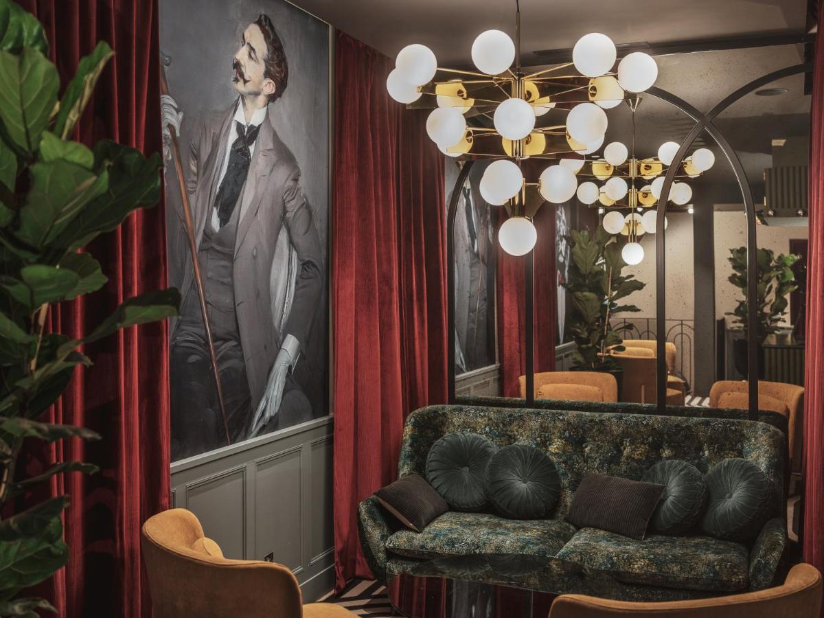 Coin salon dans l'établissement Dandy Hotel