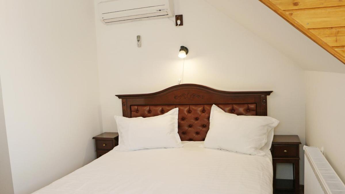 Hanu lui Gica - Housity