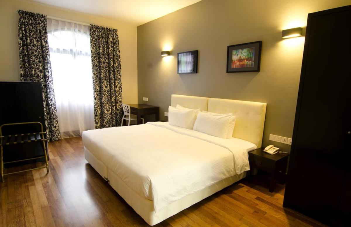 Strawberry Park Resort - Housity
