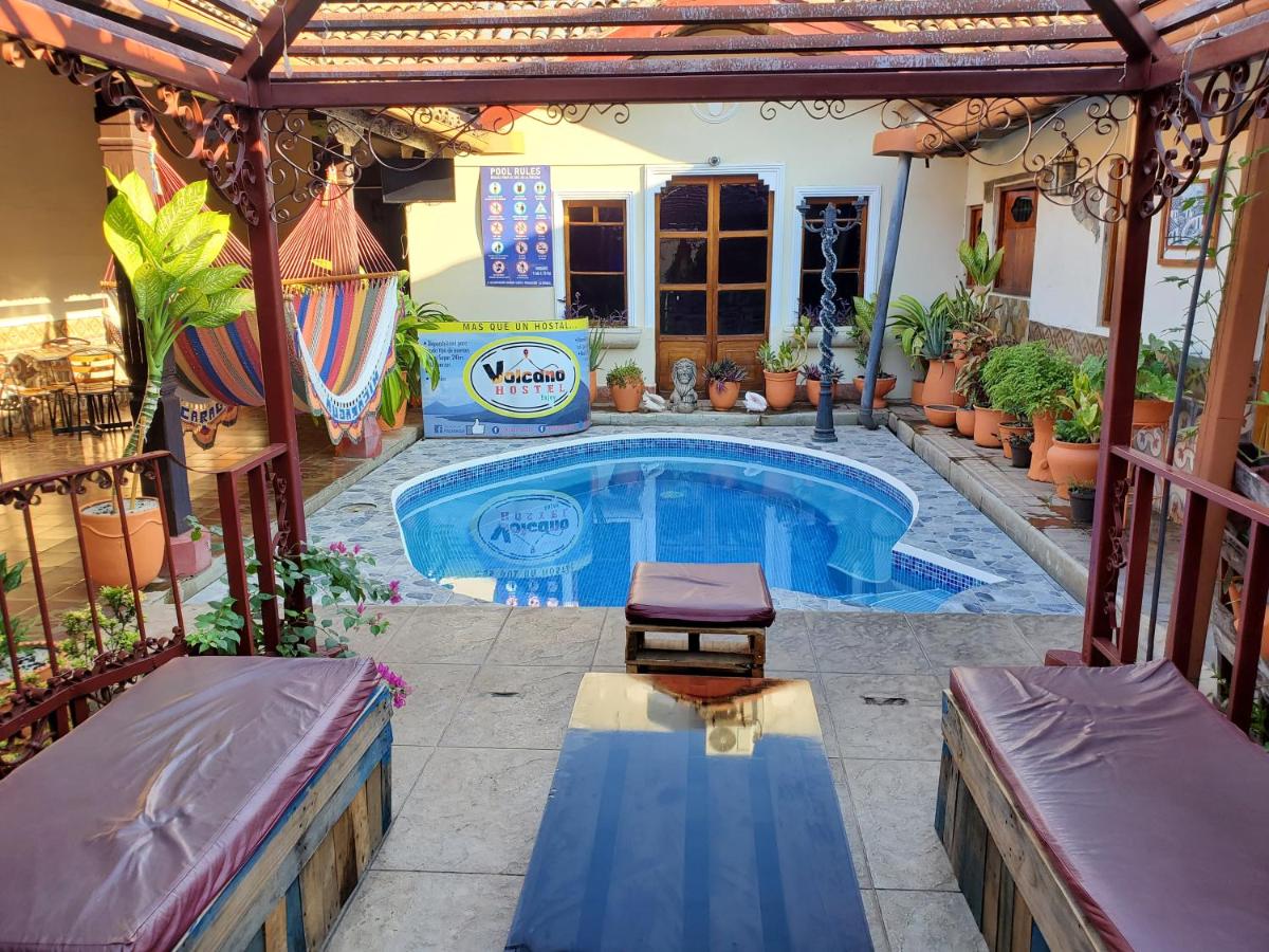 Volcano Hostel - Housity