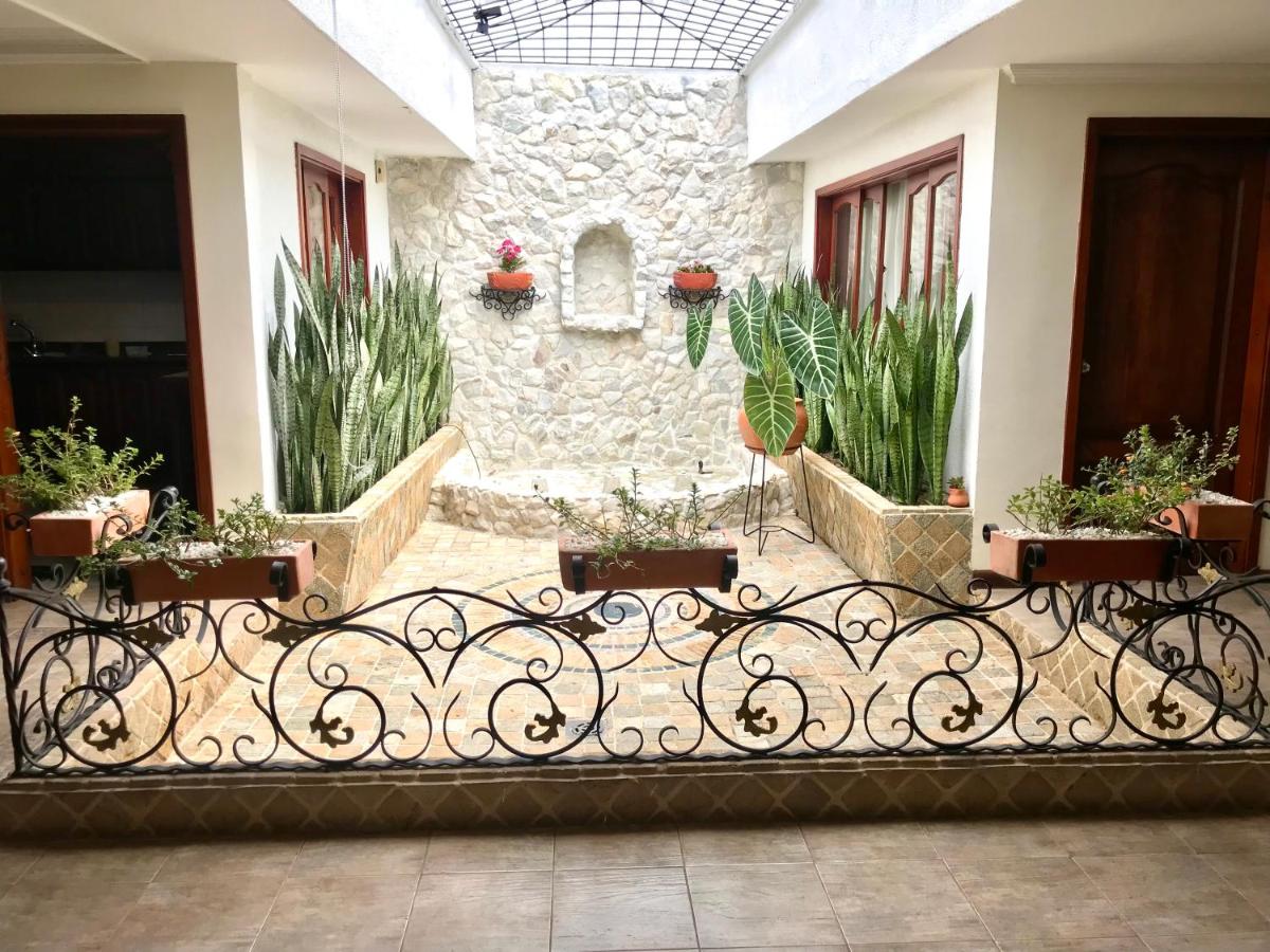 Hostal Campos Verdes Centro - Housity