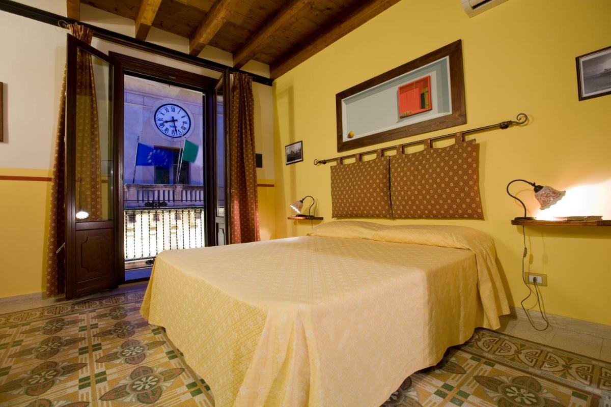 Sicilia Ovest - Domus Mariae Charming Apartments with Balcony - Hizvo