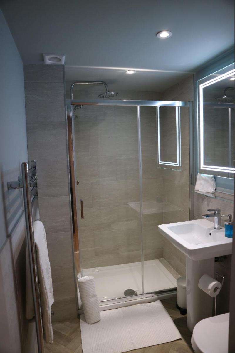 No 9 The Folly - Housity