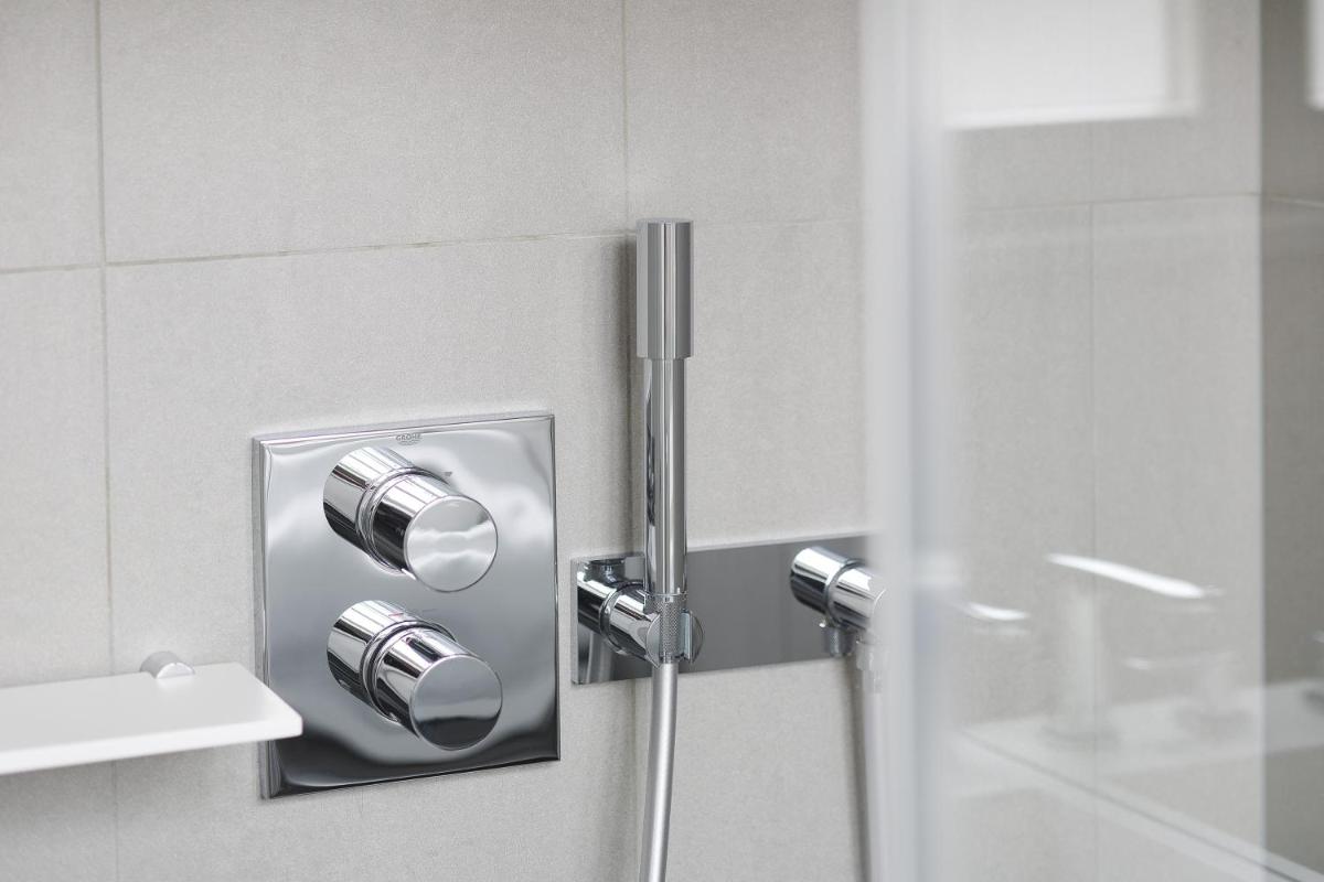 Salle de bains dans l'établissement Hotel D - Strasbourg