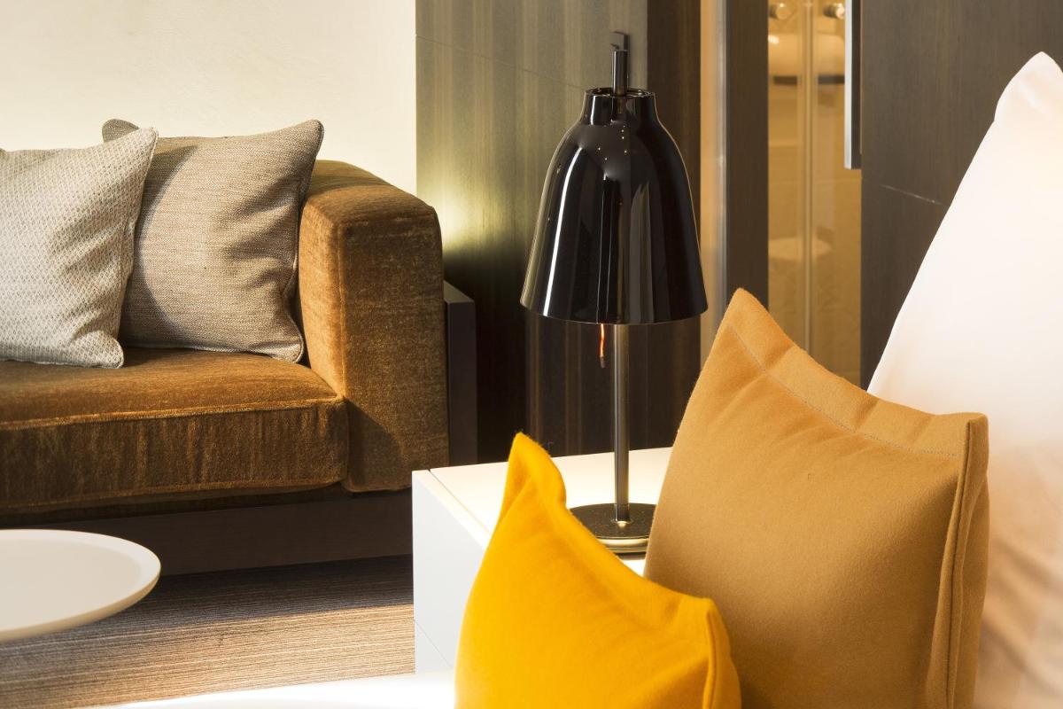 Coin salon dans l'établissement Hotel D - Strasbourg