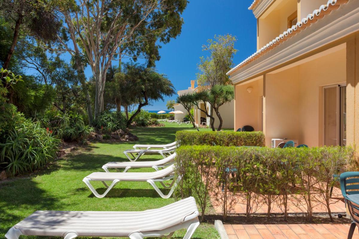 Um jardim no exterior de Pestana Palm Gardens