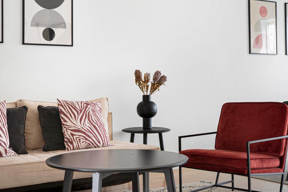 Suitetrails - Sanders Arena - Precious Three-Bedroom Apartment Close to Metro Station
