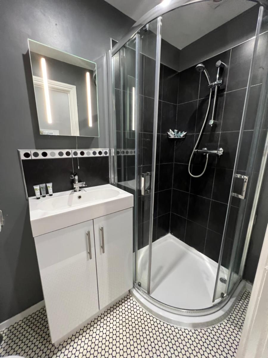 Addison House - Housity