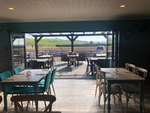 Pitlessie Inn and Pantry - Housity