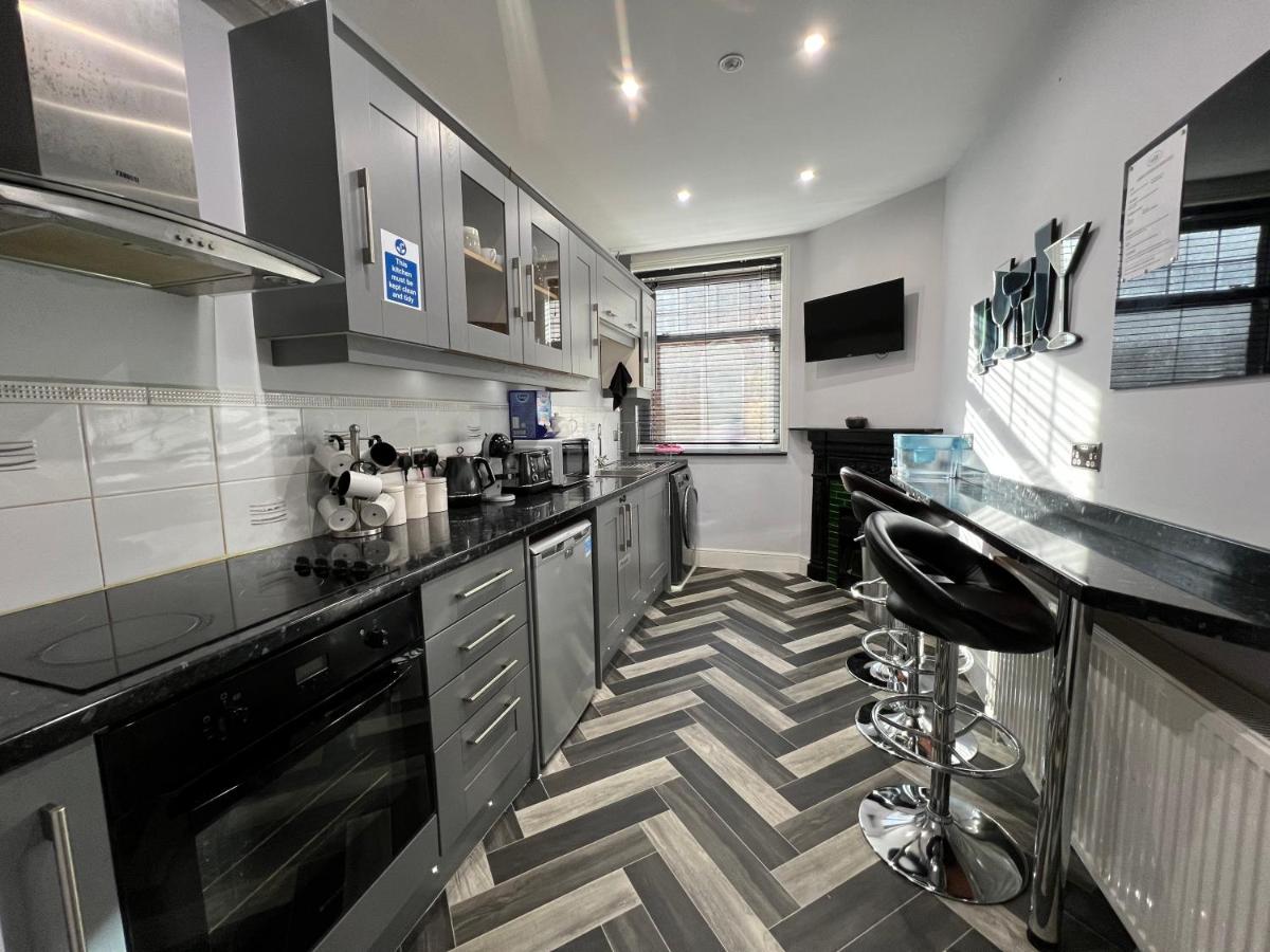 Addison House - Housity