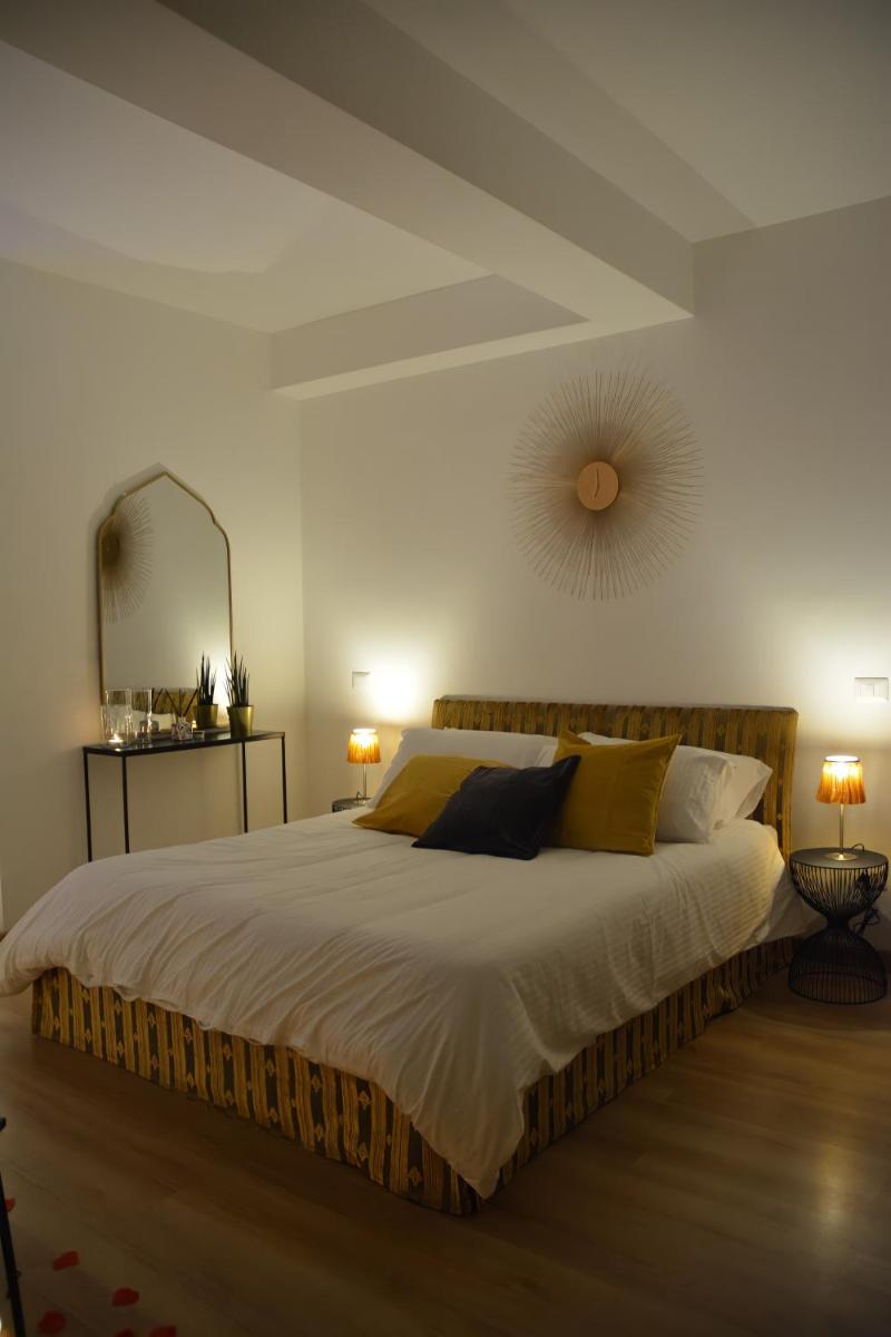 Vatican Luxury Apartment - Housity