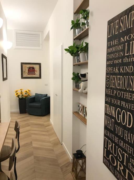 THE BREAK - Via Veneto Charming Suite - Housity