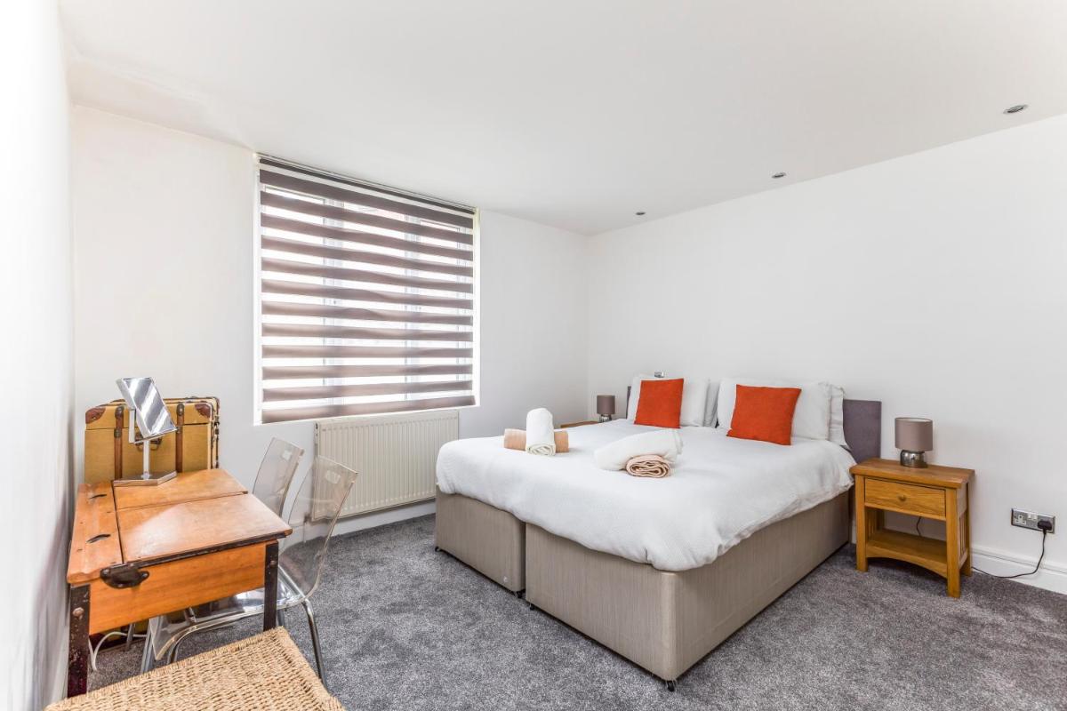 Villa By The Beach - Housity