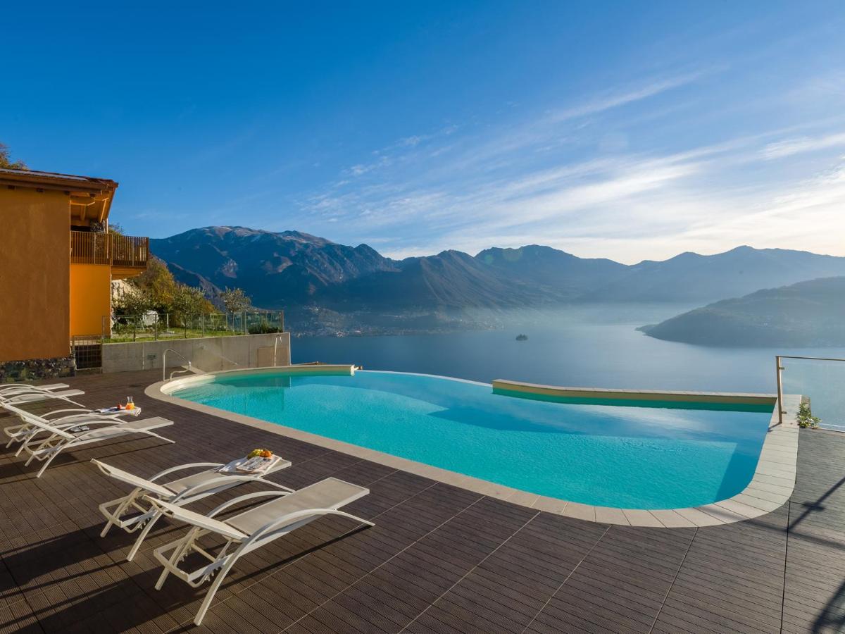 Colosseo with wonderful lake view and swimming pool - Housity