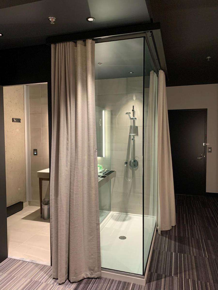 Grand Hotel TiMES Blainville-Mirabel - Housity
