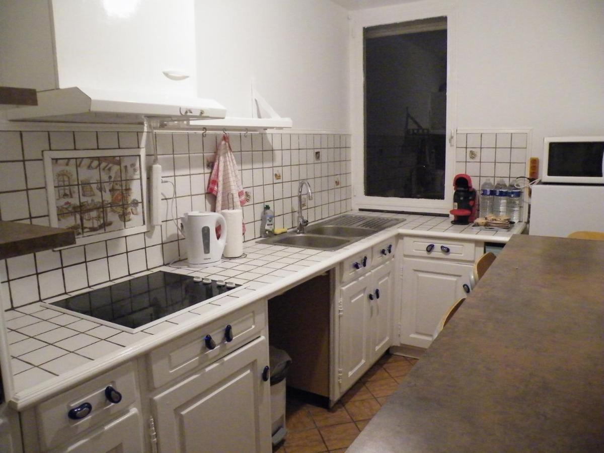 APPARTEMENT F3 -PLAISIR MOINS CHER - Jusqu'a 8Personnes - Housity