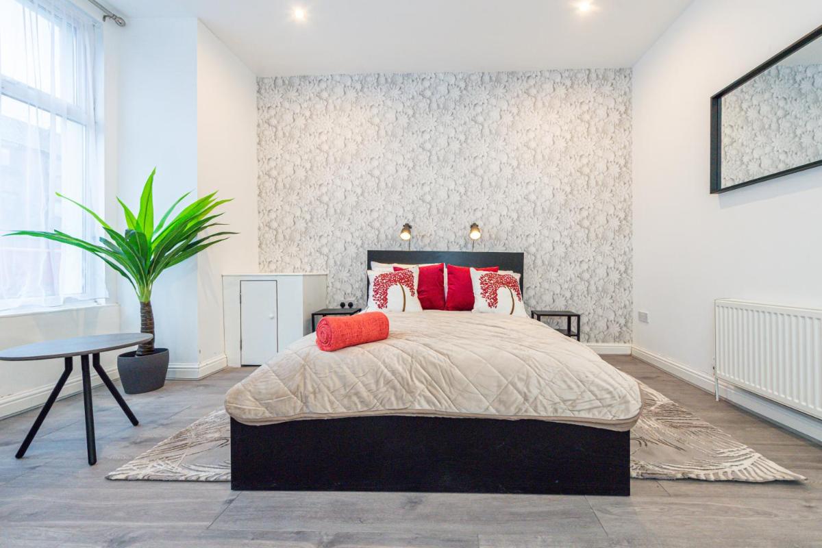 The Blossoms Studio Apartments - Housity