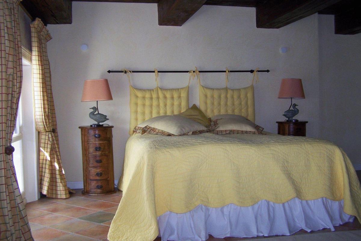 Ein Bett oder Betten in einem Zimmer der Unterkunft Herrenhaus Borghorst