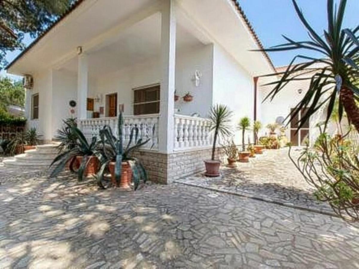 Villa Simona - Housity