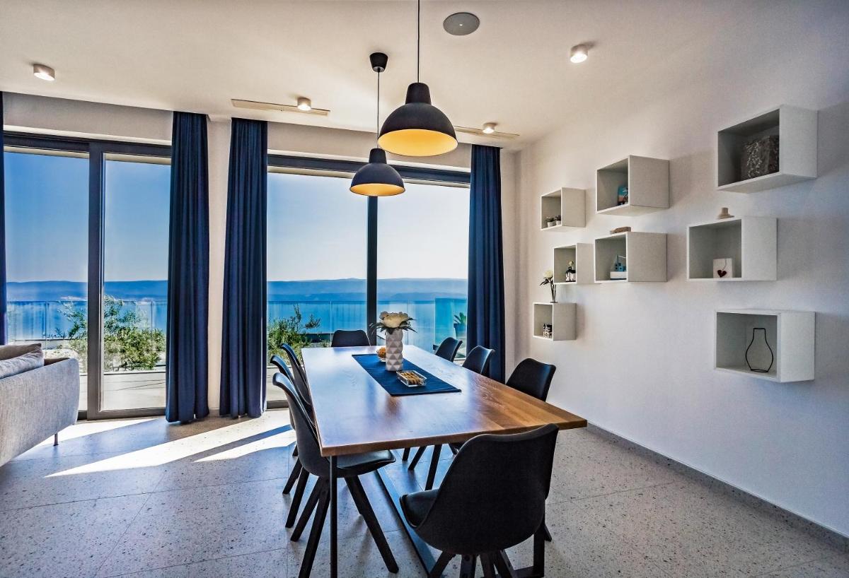 Villa Dispet with heated pool, jacuzzi, sauna and cinema - Housity