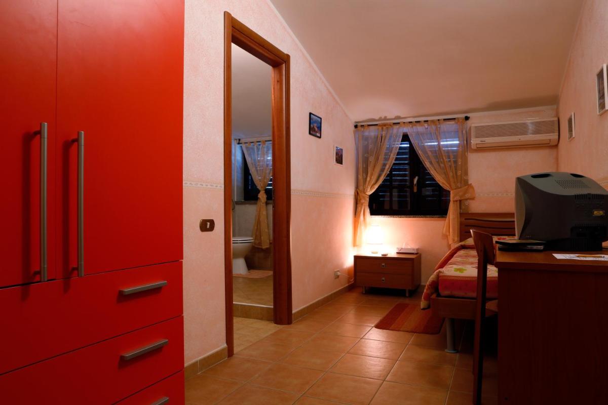 Hotel Food & Drink - Housity
