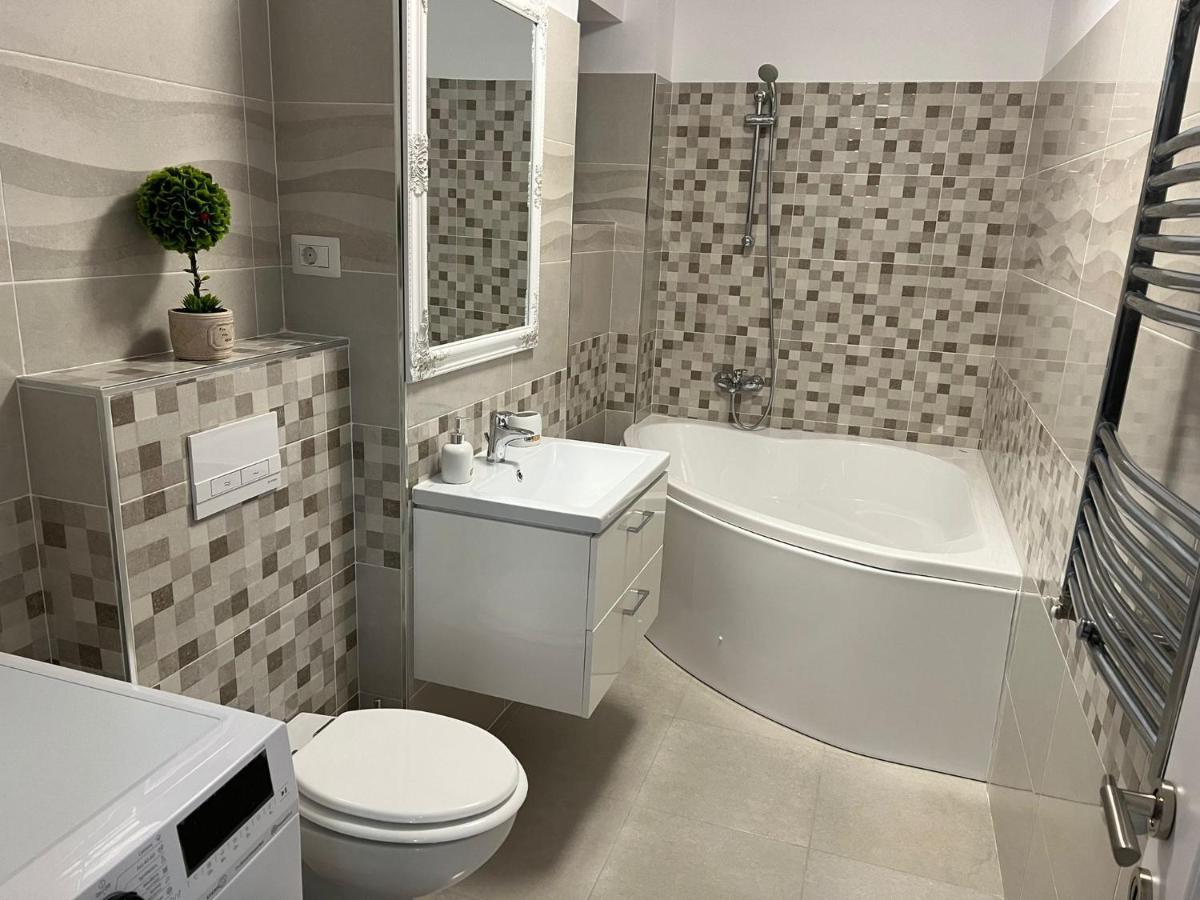 Luxury Cora, conditii de 5 stele! - Housity