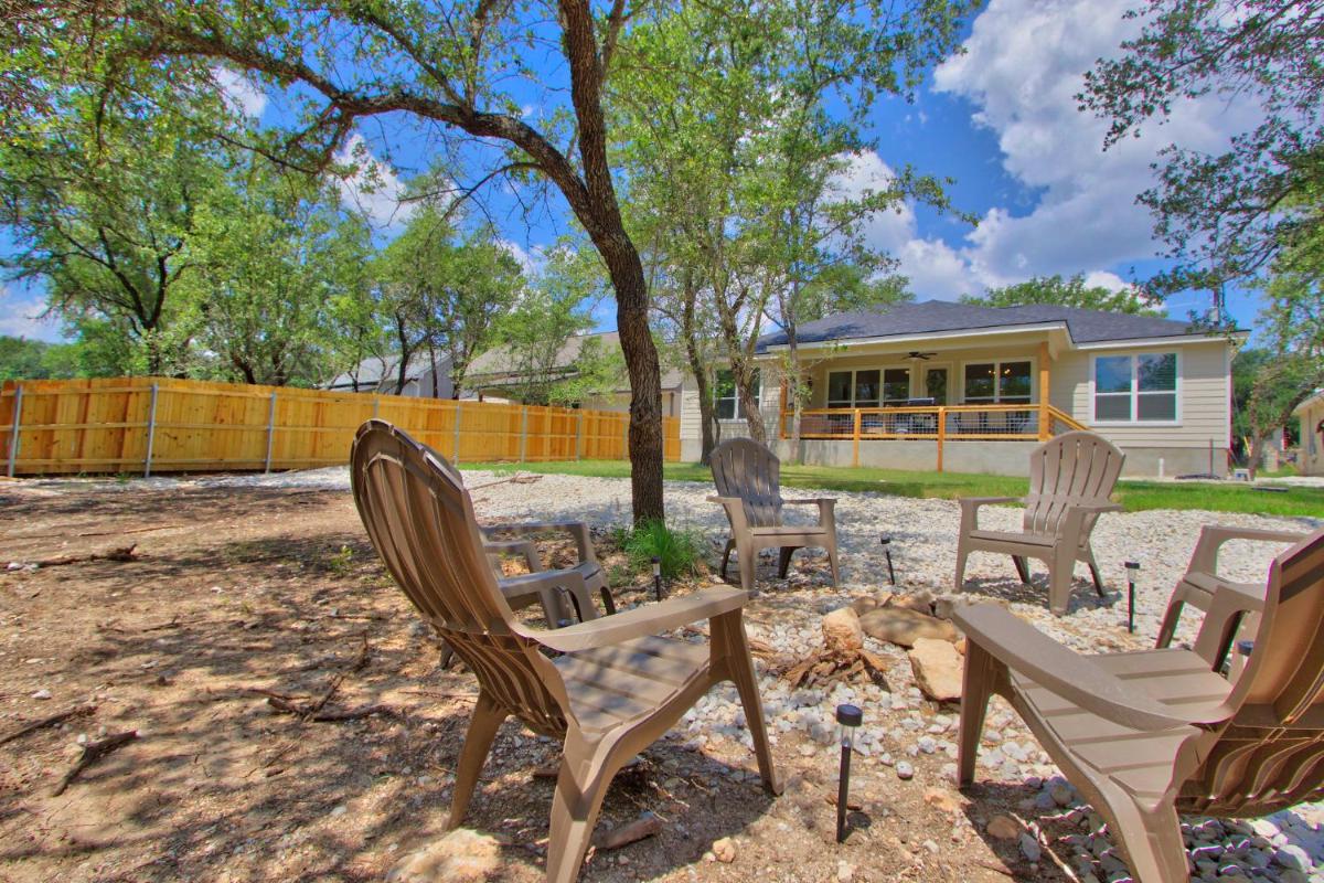 Lemon Drop on the Creek - Housity