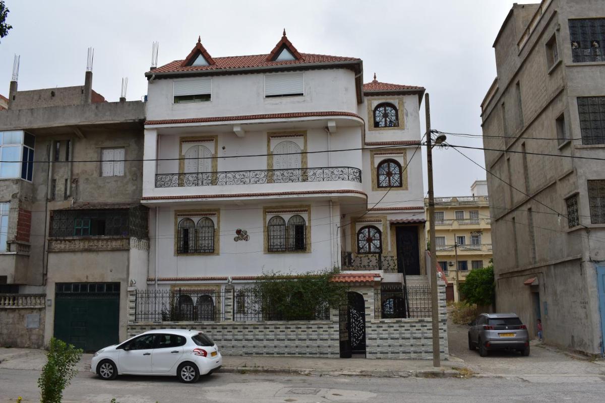 Djbel whech , consontine - Housity