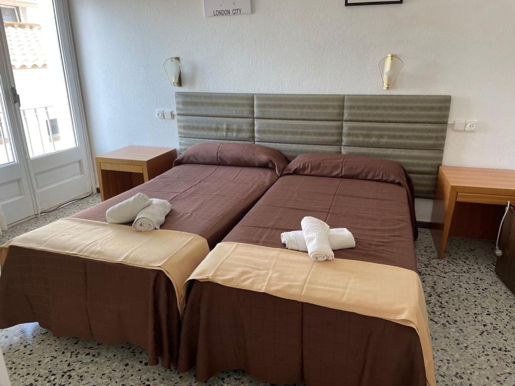 Suitetrails - Hostal El Roser 1