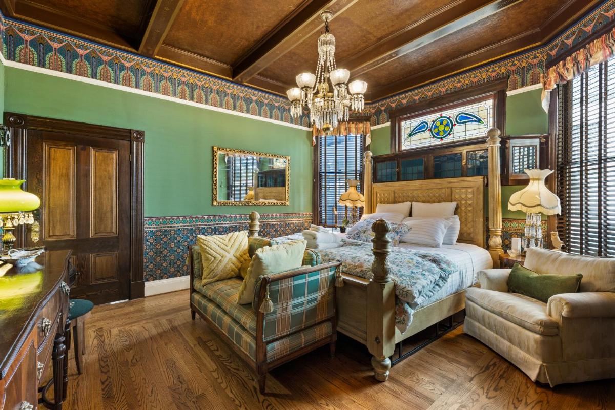 SJ Downtown Victorian History Landmart Unit1 - Housity