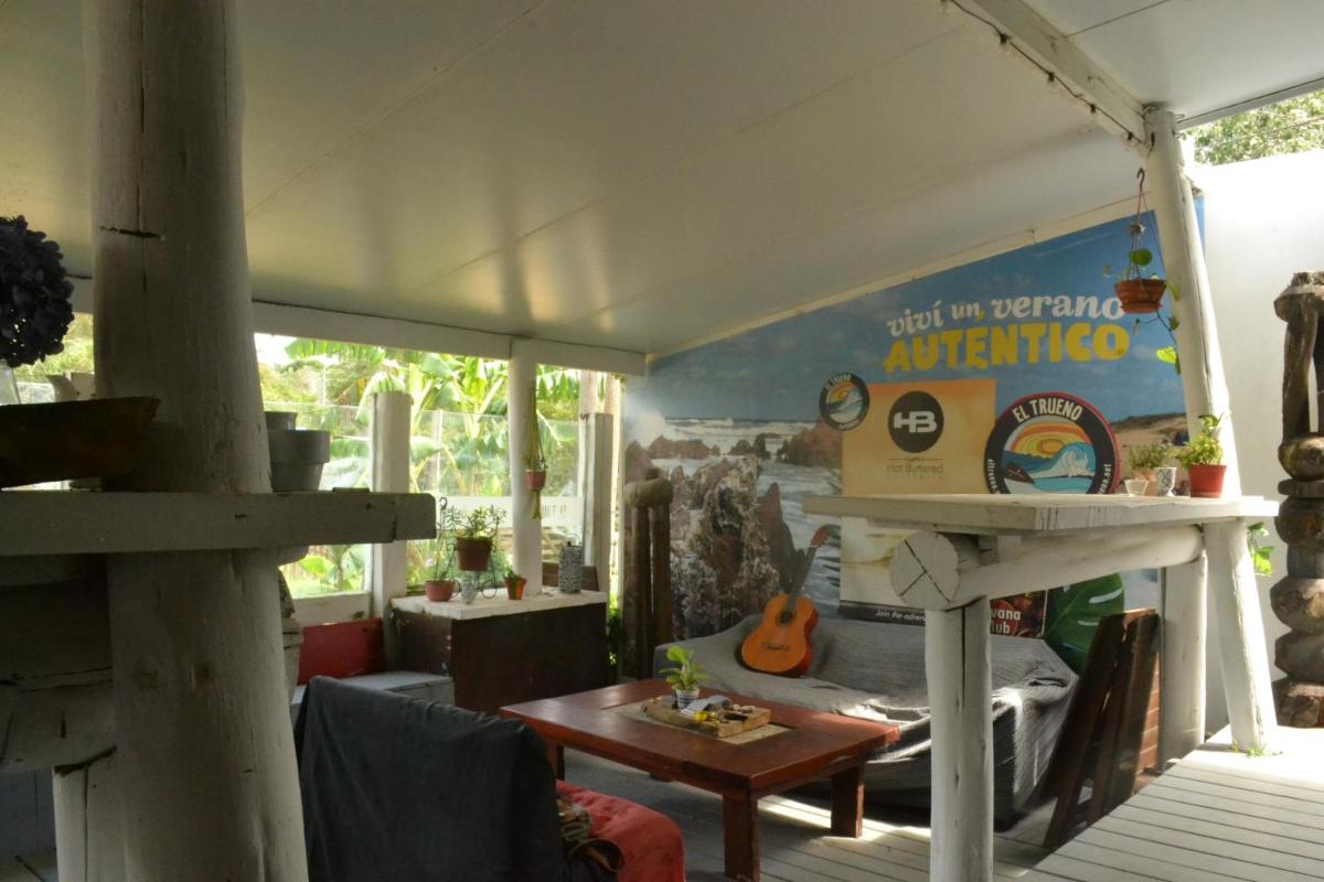 El Trueno Hostel - Housity
