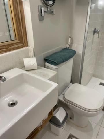 Flat completo no melhor ponto de Copacabana - Housity