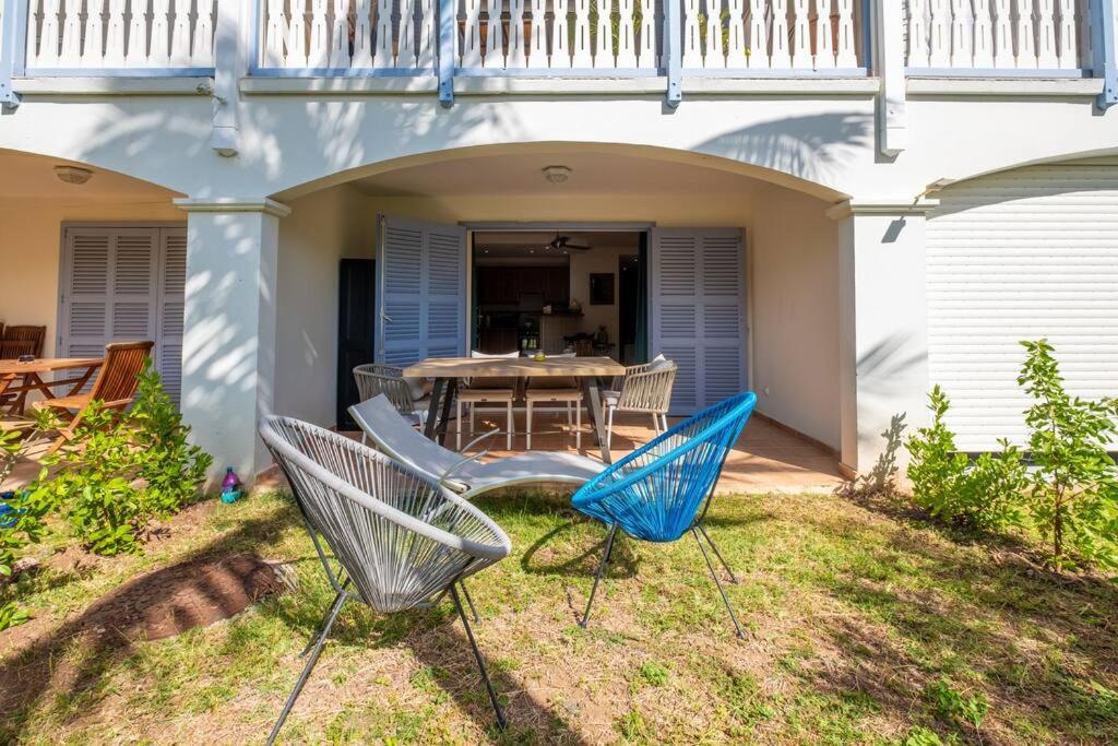 Little Cocoon - Pool and Beach - Housity