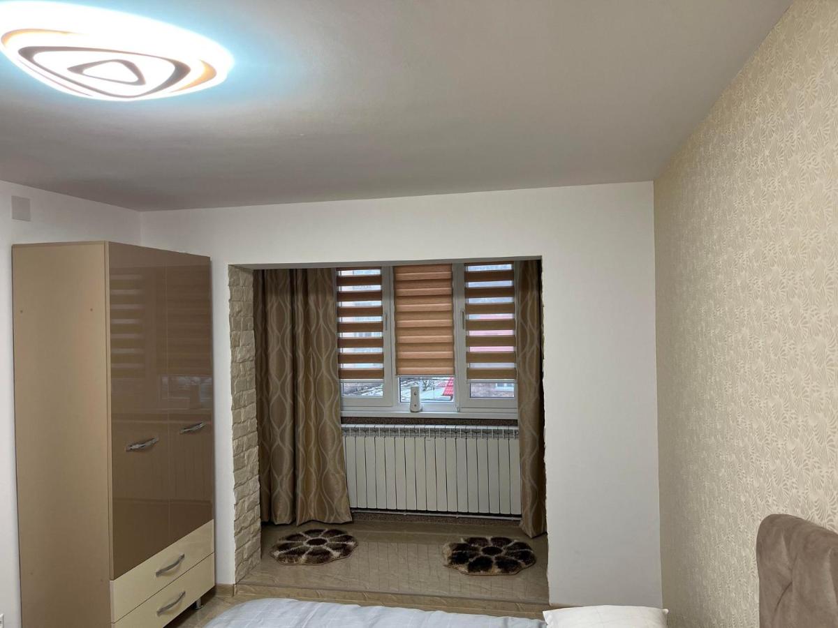 La Angi - Housity