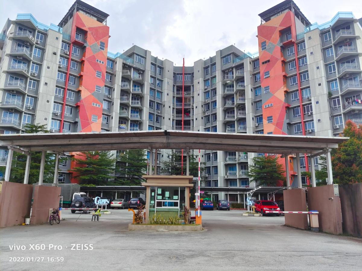 Sky Garden Penthouses - Housity