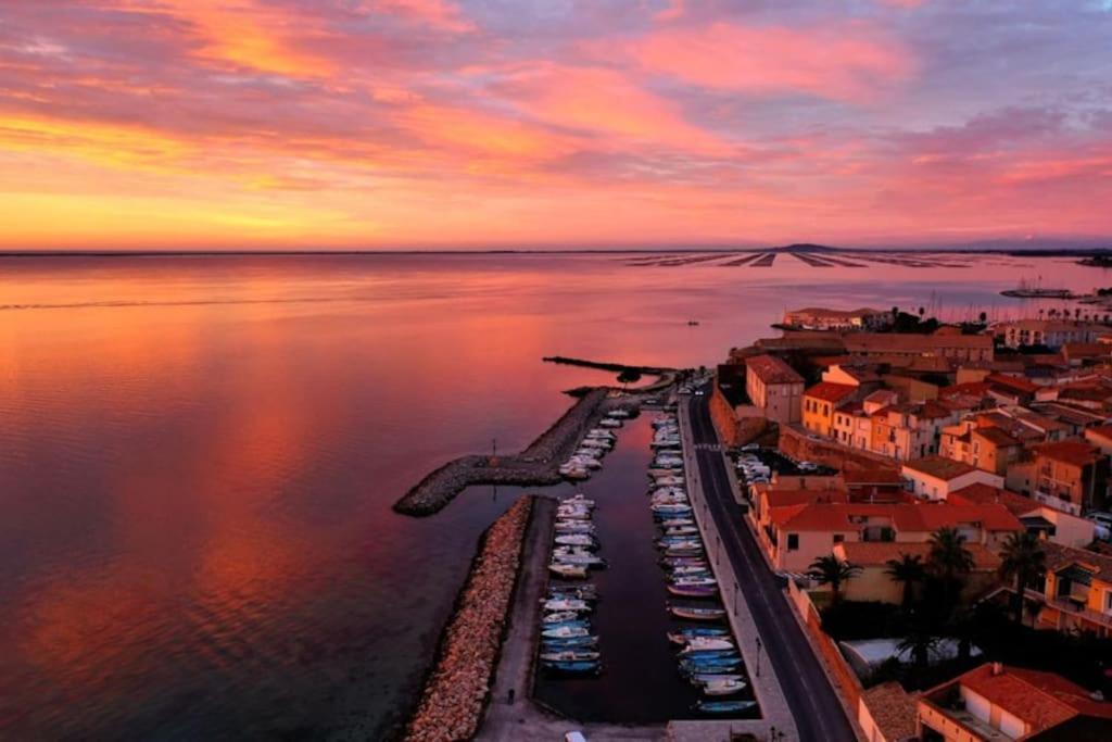 Appartement cosy à 50 m de la plage et du port - Housity