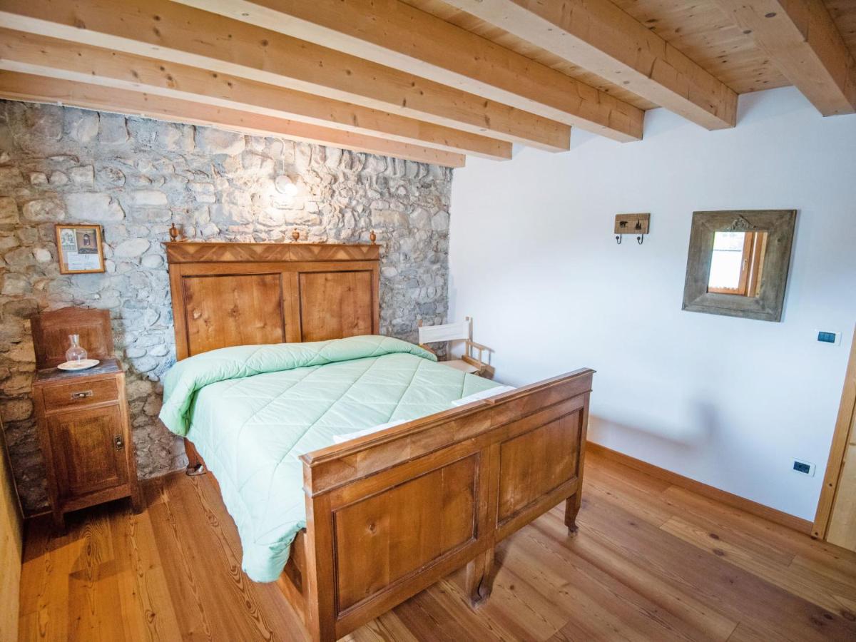 Apartment Albergo Diffuso - Cjasa Ustin-5 by Interhome - Housity