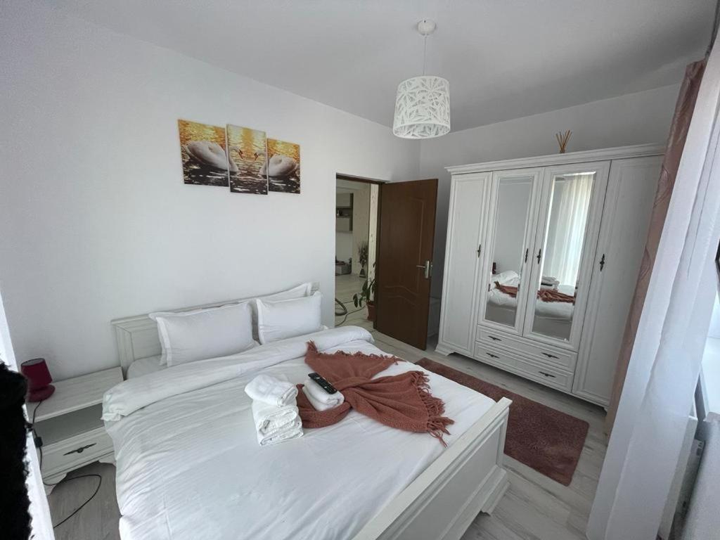 Deny's Apartament - Housity