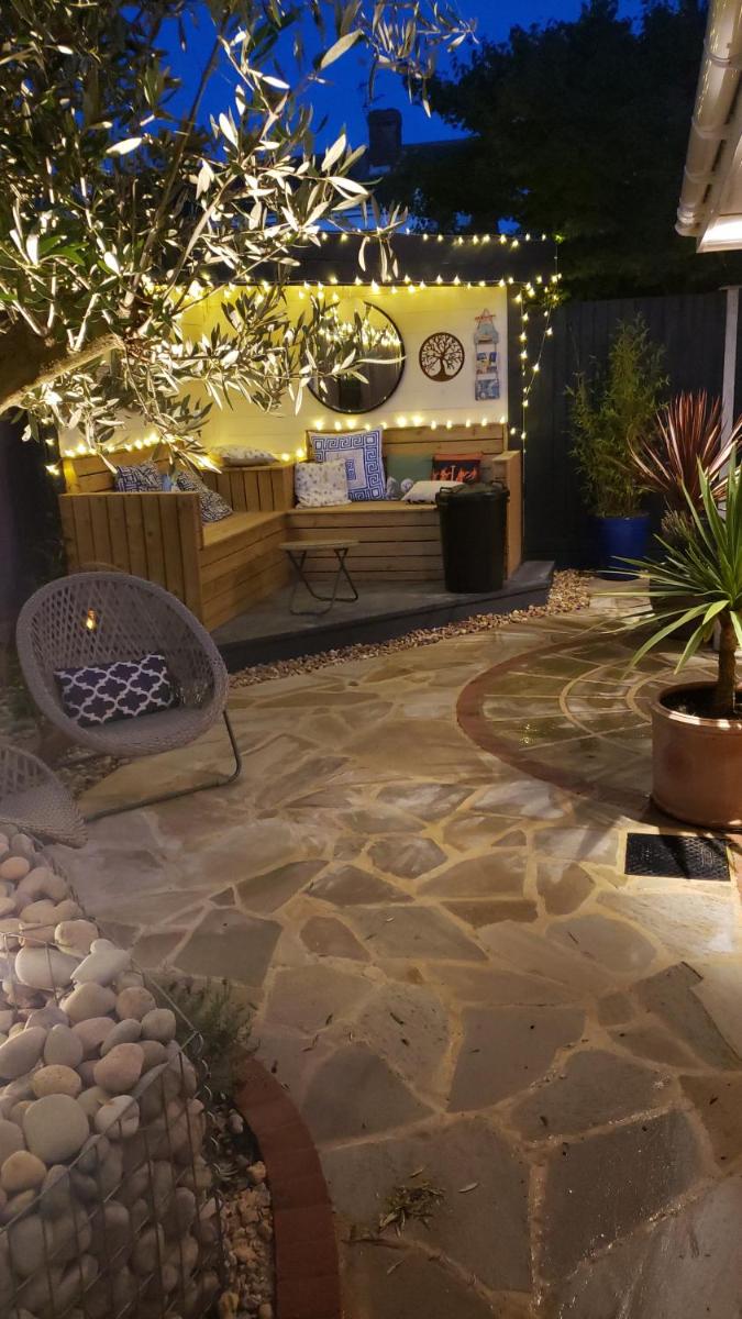The Courtyard - Cosy, secluded with luxury suite - Housity