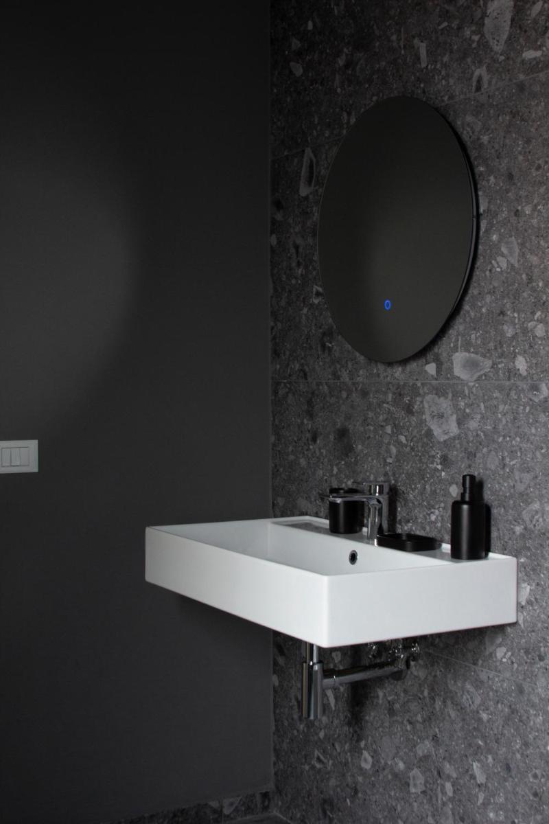 whiterooms - Housity