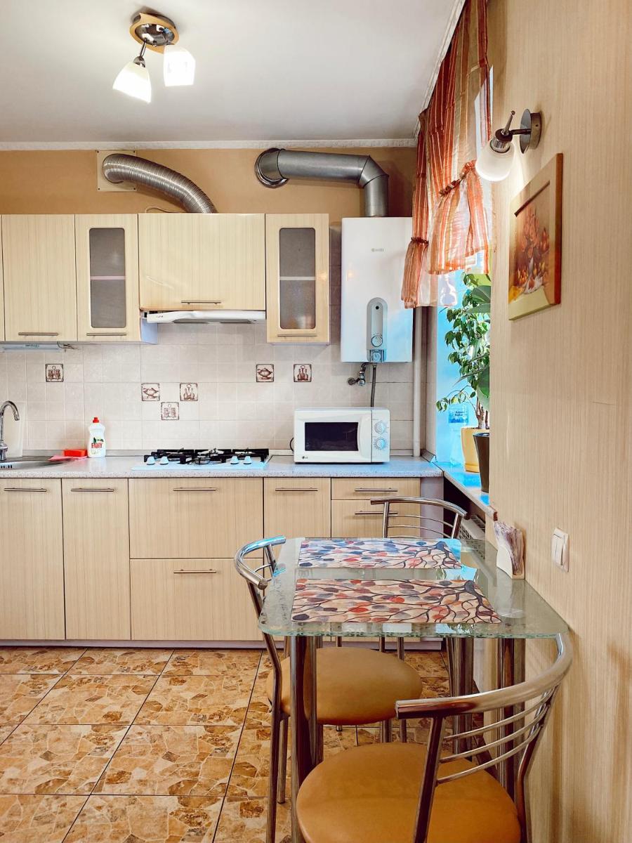 Apartment - Sobornyi Prospekt 97 - Housity