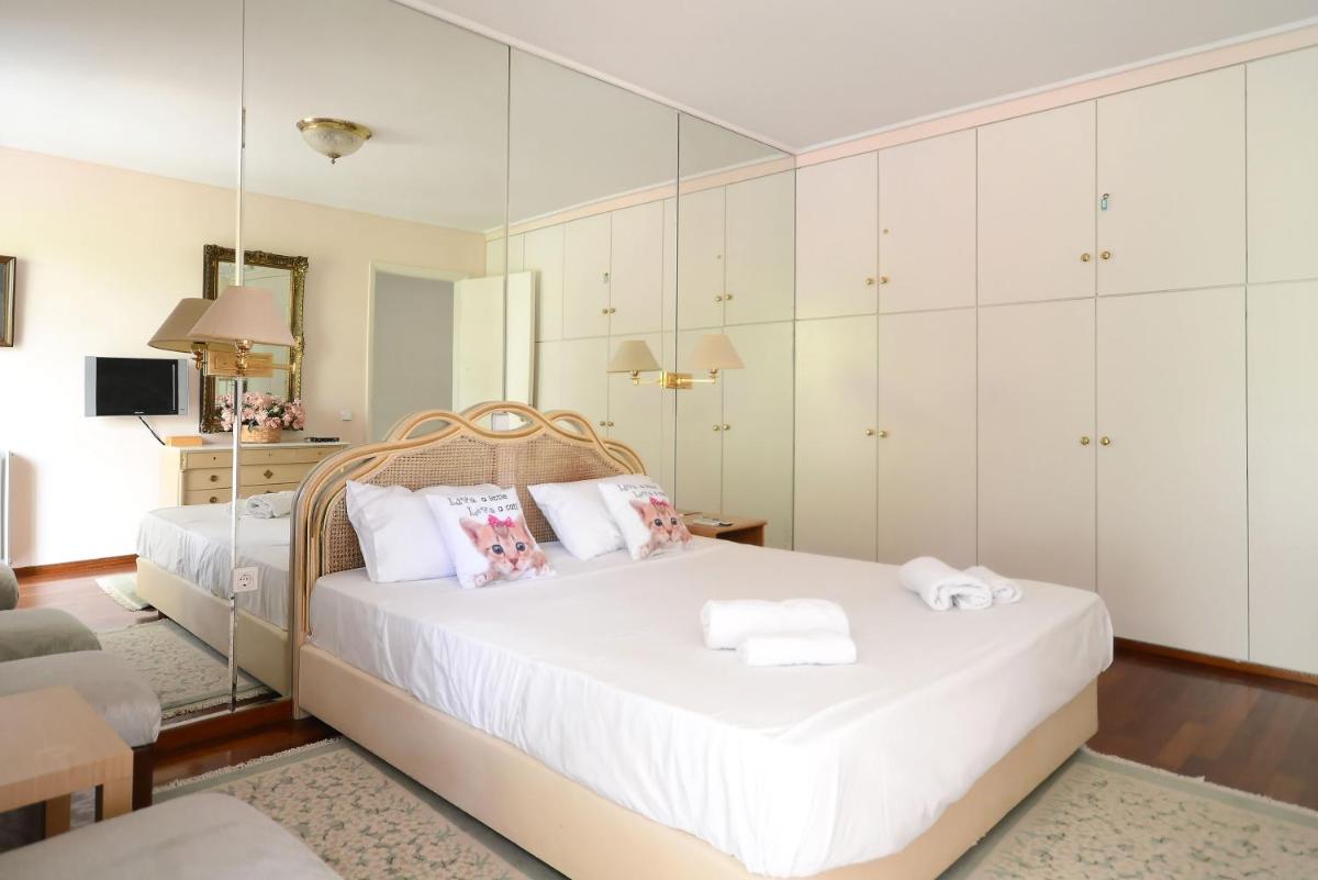Suitetrails - Luxury Apartment Demokratias