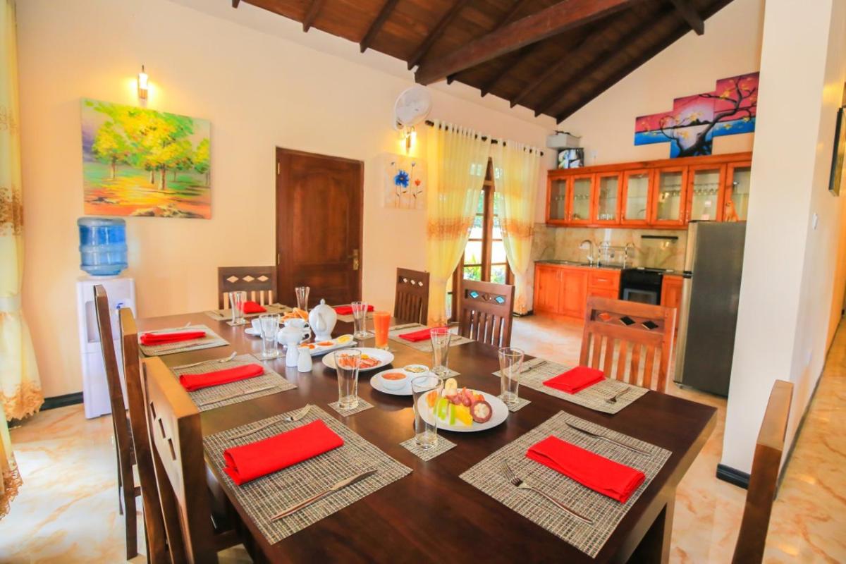 Negombo Andersson Luxury House - Housity