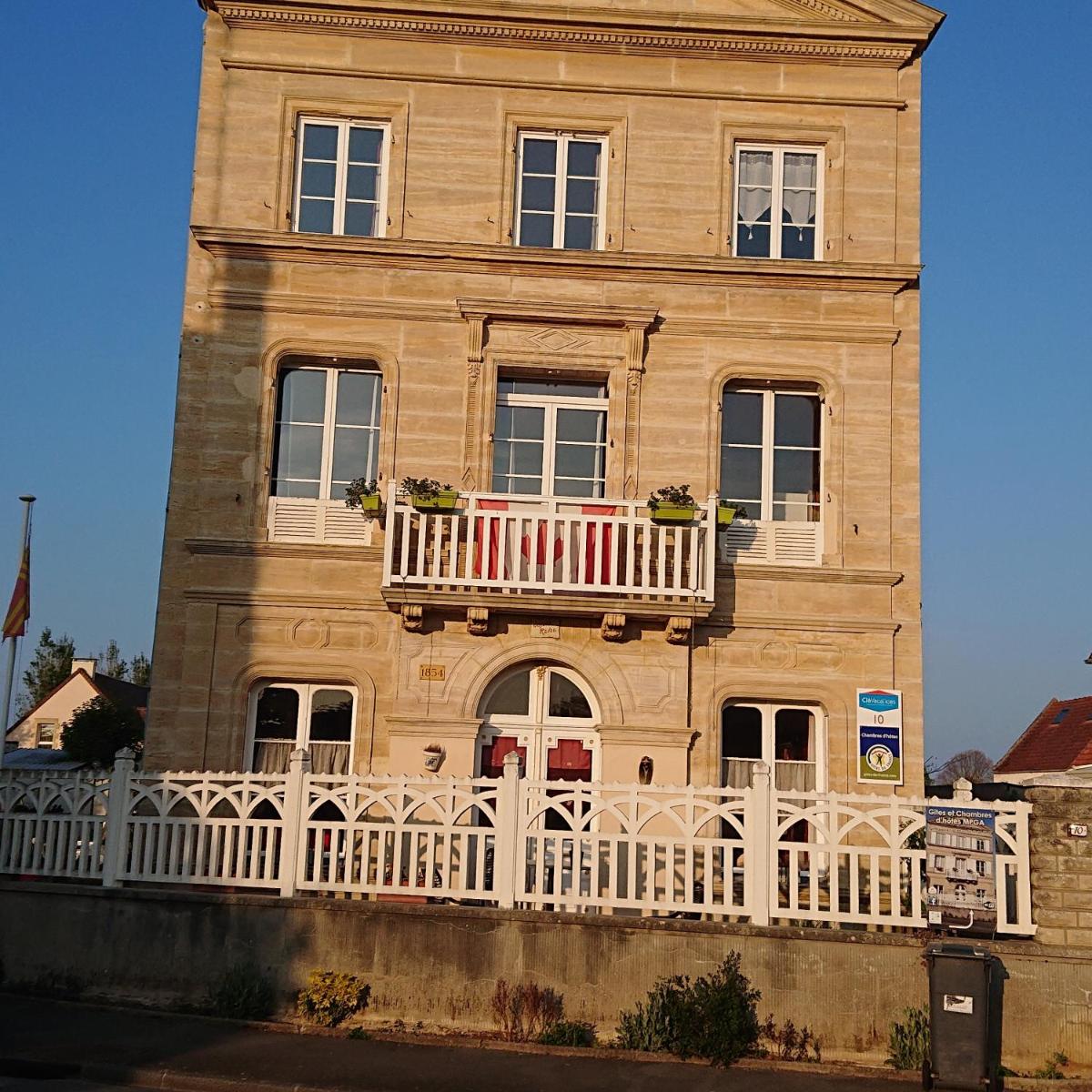 JOYEUX REVEIL - Housity
