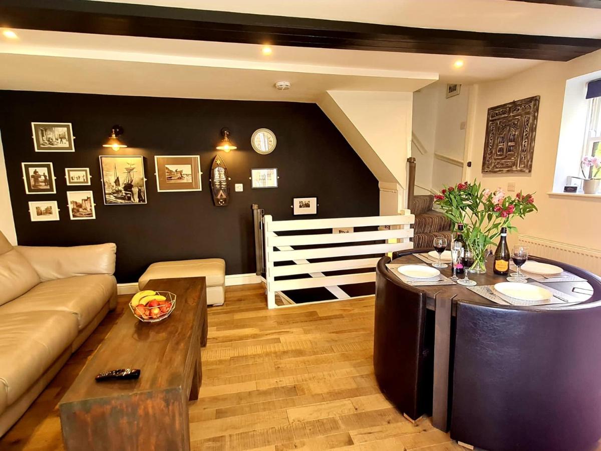 Speedy's Cottage - Cyanacottages - Housity