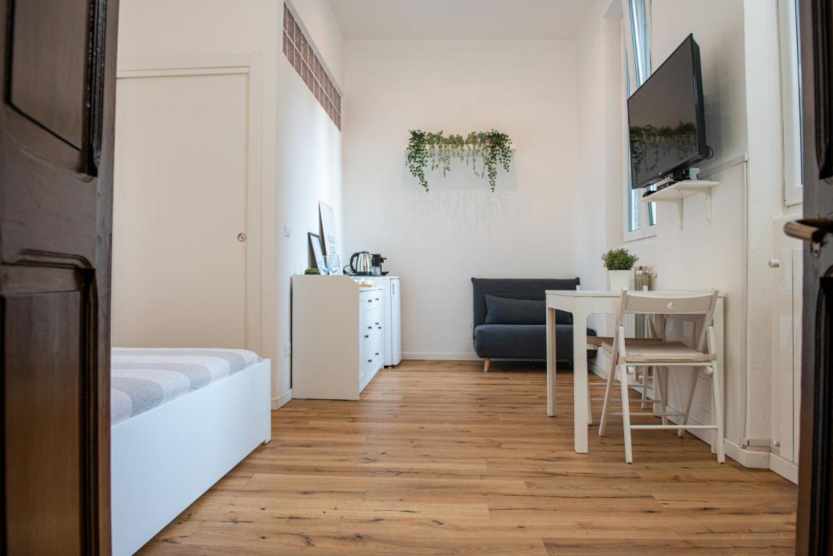La Corte Albenga - Appartamento o Camera con Posto Auto privato - Housity