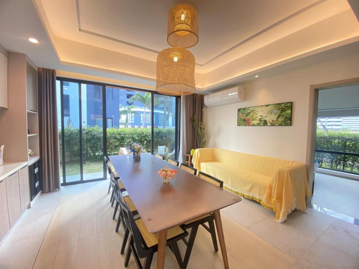 Shuang yue wan hai wan li yi cheng du jia jiu dian weiyuan - Housity