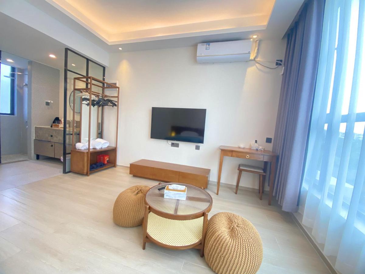 Shuang yue wan hai wan li yi cheng du jia jiu dian weiyuan - Housity